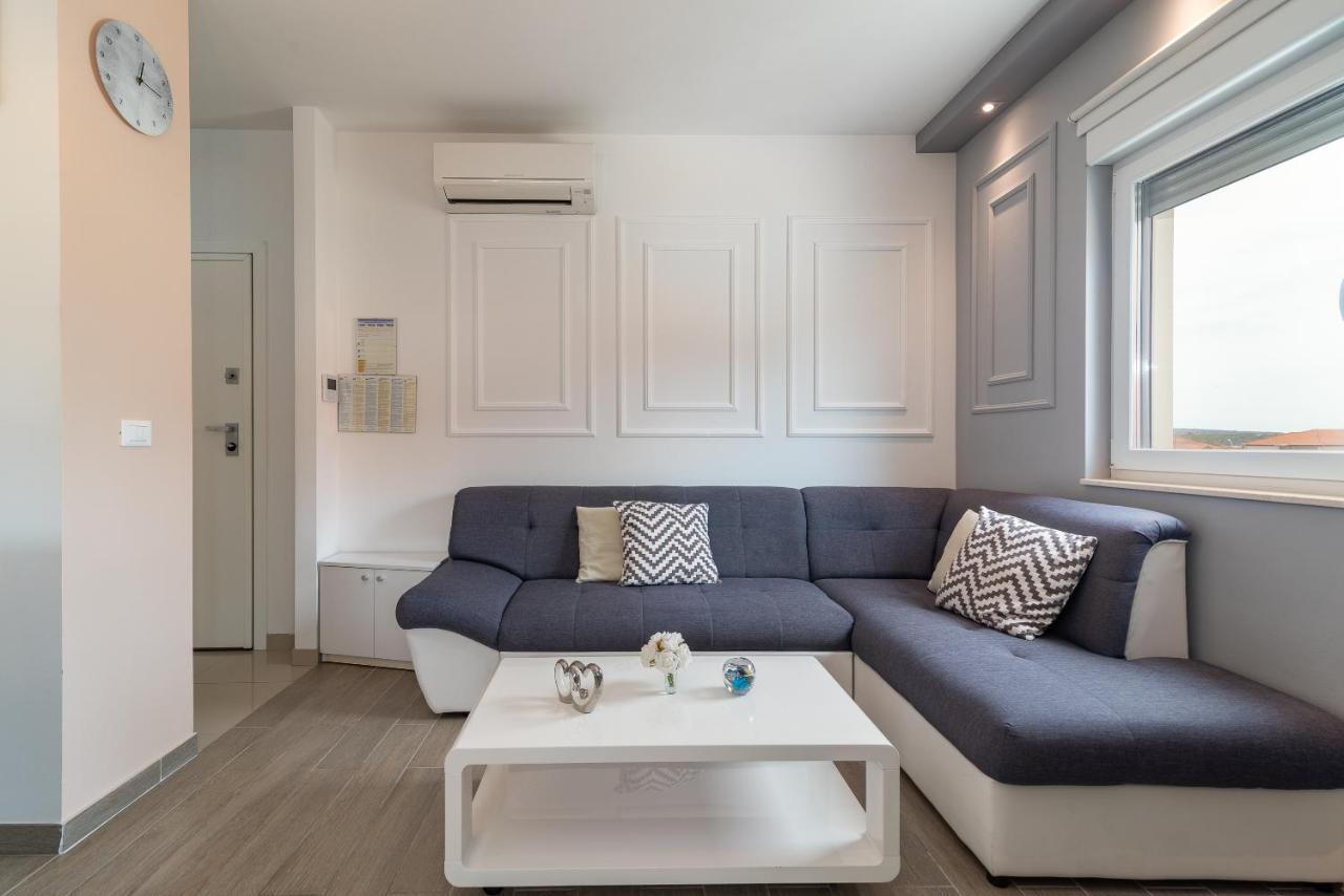 Apartman Lorena Trogir Dış mekan fotoğraf