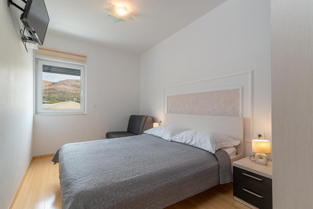 Apartman Lorena Trogir Dış mekan fotoğraf